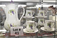 Porcelain Tea Set: