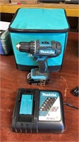 Makita 18v Lithium-Ion Drill w/ charger