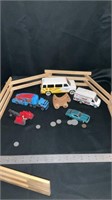 Toy folding fence, various small toys