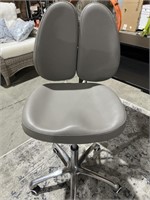 ROLLING ADJUSTABLE CHAIR RETAIL $250
