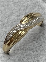 $1600 10K  Diamond(0.1ct) Ring