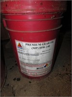 full bucket of 85w-140 premium gear oil