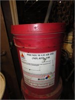 almost full bucket of 85w-140 premium gear oil