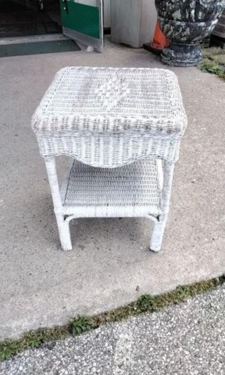 Small wicker End table