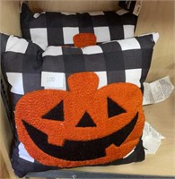 2 Halloween pillows