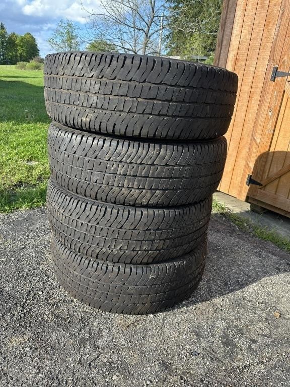 Michelin 275/70R18 Tires