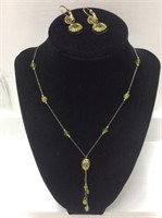 Costume Jewelry - Green Necklace And Earrings