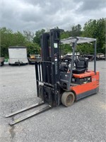 Toyota 4,000 IB Electric Forklift