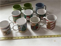 7 Christmas coffee cups, 3 plastic cups