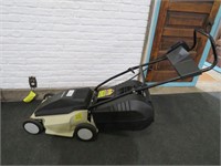 WHISPER CUT ELECTRIC MOWER / BAG