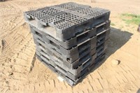 (8) Poly Pallets, Approx 4Ft X 43" & 43" X 43"