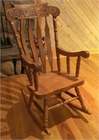 Traditional Style Wood Rocking Chair