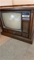 MAGNAVOX 25” COLOR CONSOLE TELEVISION
NICE WOOD