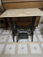 TABLE W/ NEW IDEAL  SEWING BASE 28W 16D 31H