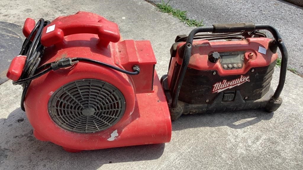 Milwaukee radio and electric shop fan, working,