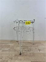 White Wire Metal Plant Stand