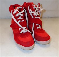 PAIR OF FOREVER WEDGED HIGH TOPS, SIZE 7