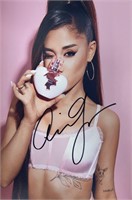 Autograph COA Ariana Grande Photo