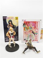 4 figurines de manga