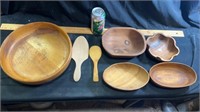Wooden bowls & spoons