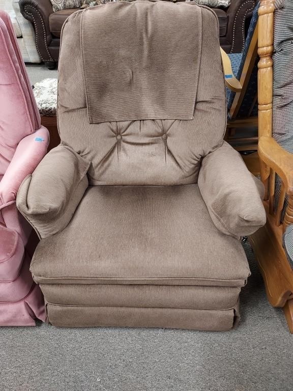 SMALL RECLINER