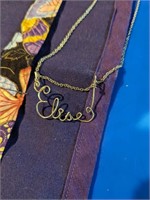 Elise lot: bowholder, necklaces, puzzle