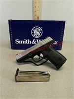 New Smith & Wesson sd9ve 9 mm pistol double