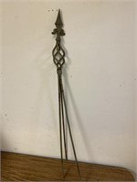 Wrought iron decorative piece