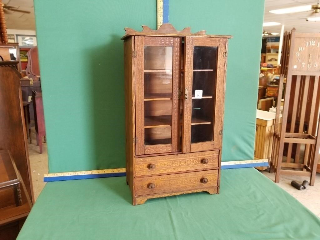 CHILDS DISH CUPBOARD W/ CARVED DOORS AND DRAWERS