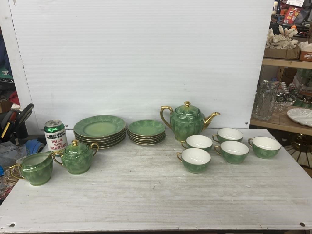 Pickard dish set includes 6 medium size plates, 6