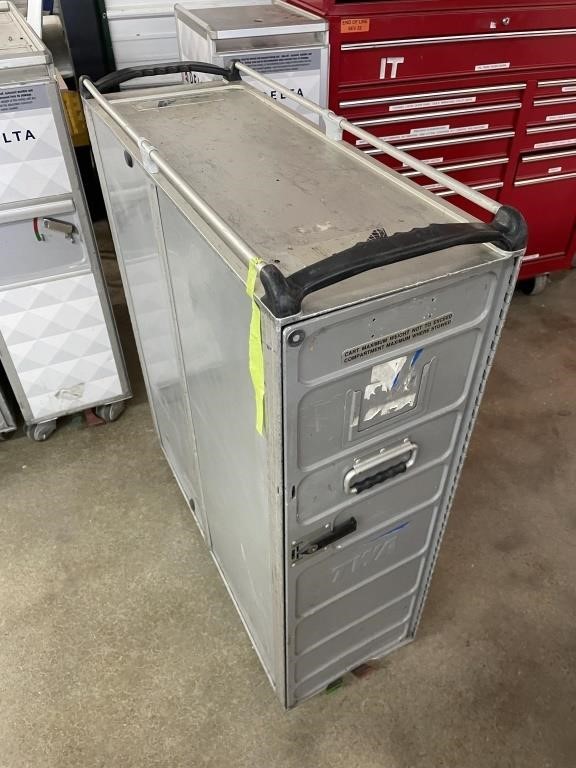 12 Inch airline Cabinet with brakes