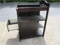 Baby Changing Station 30x18x39"