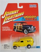 Johnny Lightning '33 Willys Panel Van