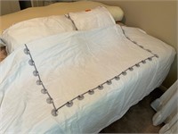 Black & White Seashell Blanket & Shams