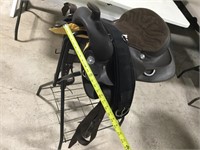 16" Wintec Saddle w/34" Cinch