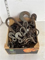 Lot of hooks, chain, small clevis