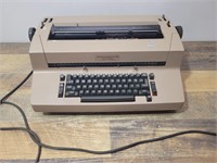 IBM Selectric 2 Typewriter - untested