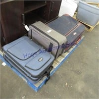 Assorted suitcases, 3 count