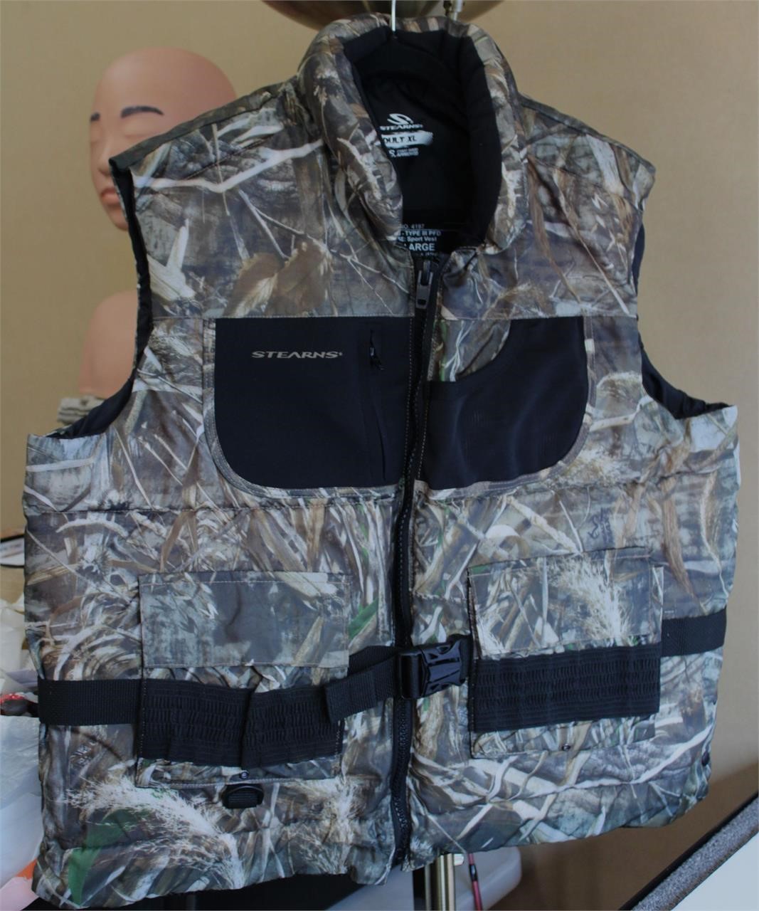 New Sterns Floatation Vest size XL