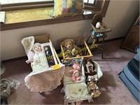 5 Dolls & Stuffed Animals, Doll Beds, Doll
