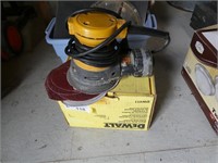 DeWalt Palm Sander