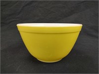 Pyrex 2 pt. Primary Colors Yellow Nesting Bowl