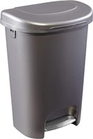 Rubbermaid Classic 13 Gallon Premium Step-on Trash