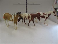 3 Breyer collectable horses