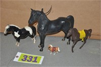 VTG toy horses incl (1) small lead horse