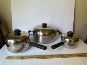 3 LeCook’s ware pots with lids