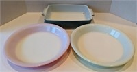 Pyrex Casserole Dish 10.5" and Colored Plates