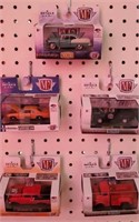 (5) M2 1/64 SCALE CARS ASSORTED