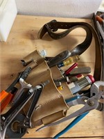 TOOL BELT AND TOOLS