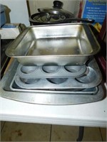 Cookie sheets - jelly roll pan - 9.5" spring mold